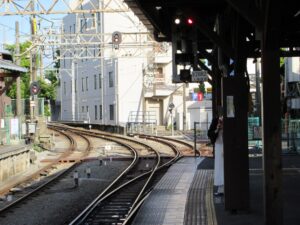 江ノ電江ノ島駅構内1